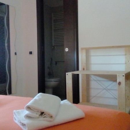 B&B Salviani Stadtviertel Stadtviertel Acilia Exterior foto